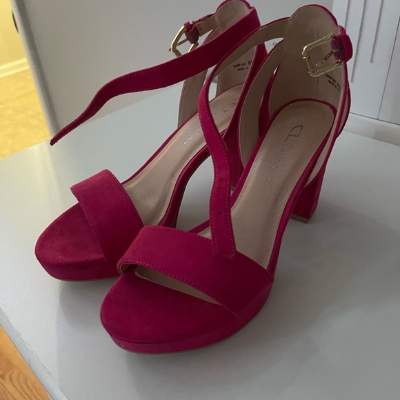 Pink Heels - Picture 2 of 5